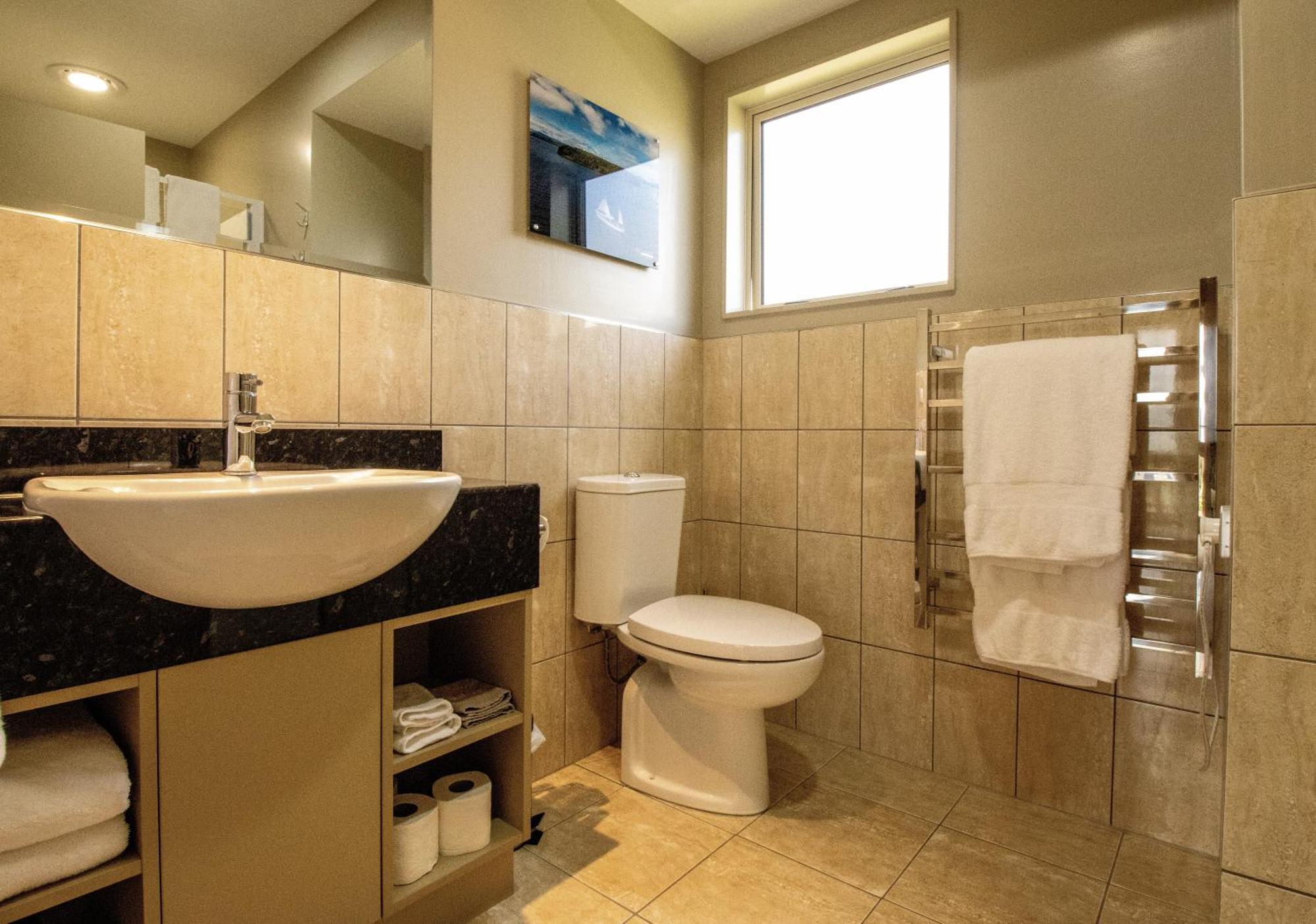 テアナウ ブルー リッジ ベッド&ブレックファースト Bed & Breakfast エクステリア 写真