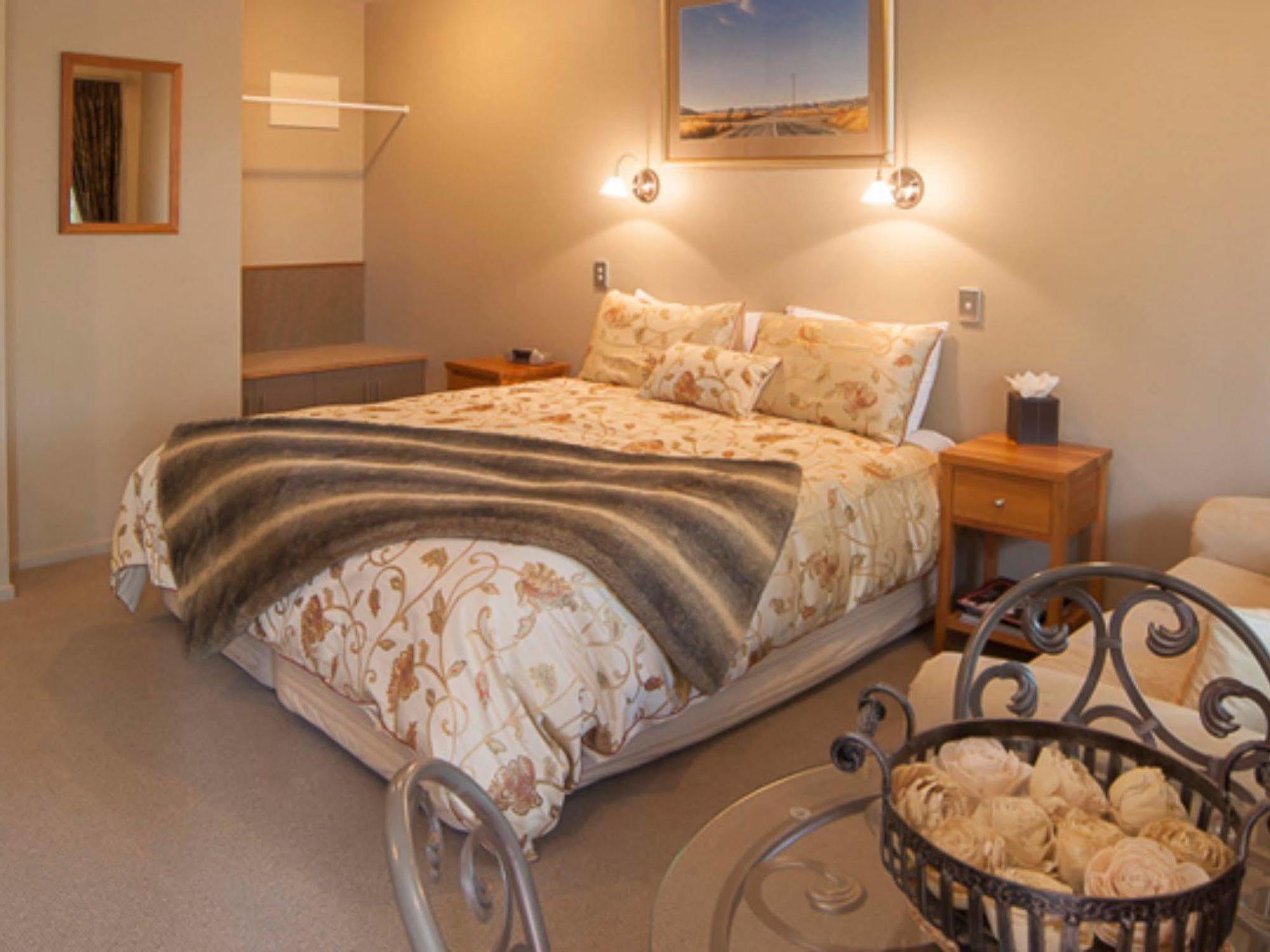 テアナウ ブルー リッジ ベッド&ブレックファースト Bed & Breakfast エクステリア 写真